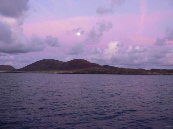 4- Atterrissage sur Graciosa a l'aube 